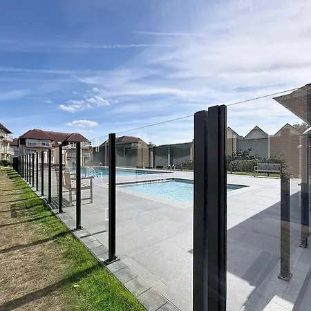 Garden Viii - 105 Parking & Pool By Interhome